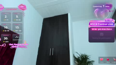 Snapshot of beckyrogue_44 chatting on 05-05-26, 09:17 beckyrogue_44 online show from 05-05-26, 09:17