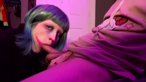 Snapshot of beckytheclown chatting on 12-19-24, 02:45 Beckytheclown online show from 12-19-24, 02:45