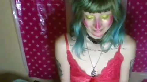 Snapshot of beckytheclown chatting on 09-27-25, 03:33 Beckytheclown online show from 09-27-25, 03:33