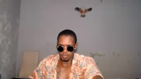 Snapshot of bedroom_gangster007 chatting on 08-05-26, 10:18 Frank online show from 08-05-26, 10:18