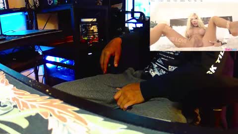 hungnheavy online show from 10-19-25, 11:55