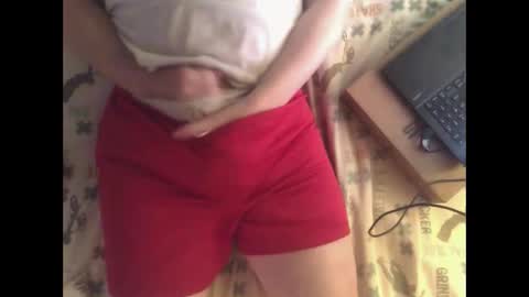 Snapshot of bedwetboy chatting on 12-27-24, 01:28 Bedwetboys online show from 12-27-24, 01:28