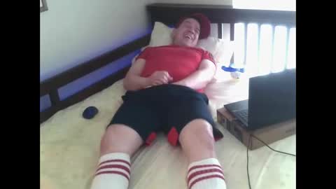 Snapshot of bedwetboy chatting on 05-24-26, 01:49 Bedwetboys online show from 05-24-26, 01:49