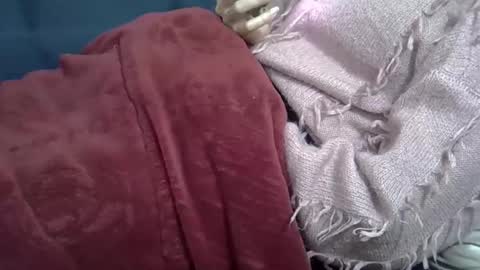 beebaby_xx online show from 12-15-25, 01:54