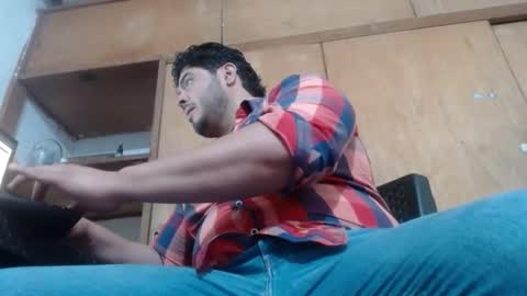 Snapshot of beefypecs_10 chatting on 12-23-24, 01:29 Criss2fer online show from 12-23-24, 01:29