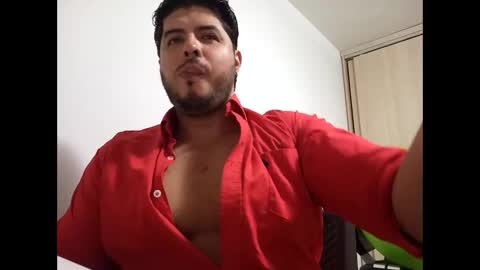 Snapshot of beefypecs_10 chatting on 12-24-24, 11:33 Criss2fer online show from 12-24-24, 11:33