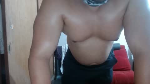 Snapshot of beefypecs_10 chatting on 03-04-25, 11:43 Criss2fer online show from 03-04-25, 11:43