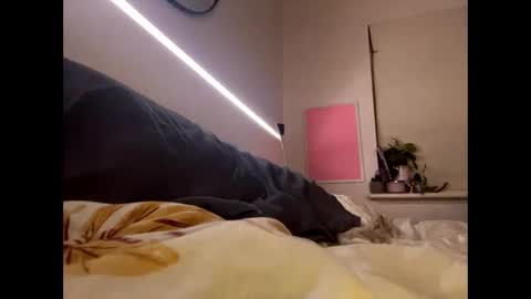 beeinmedeep online show from 10-30-25, 04:08