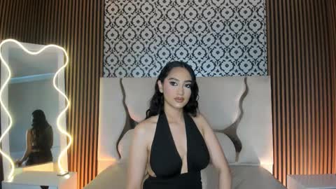 BELLA online show from 12-22-25, 12:24