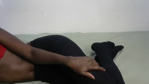 Snapshot of beib_love chatting on 12-18-24, 06:21 beib_love online show from 12-18-24, 06:21