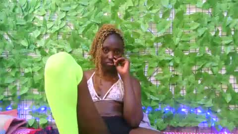 Snapshot of beib_love chatting on 09-12-25, 07:41 beib_love online show from 09-12-25, 07:41