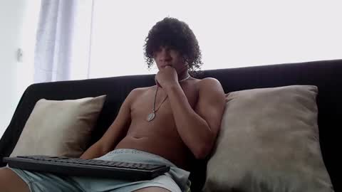 independent model online show from 02-02-25, 06:31