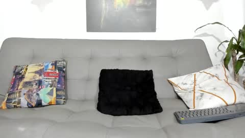 independent model online show from 03-04-25, 04:52