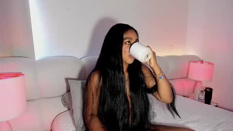 Snapshot of belkis_mills chatting on 10-23-25, 04:39 Belkis online show from 10-23-25, 04:39