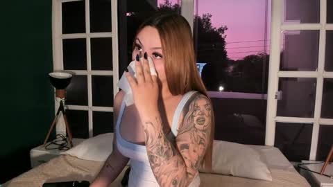 Snapshot of bella01_ chatting on 02-27-26, 11:32 BELLA online show from 02-27-26, 11:32