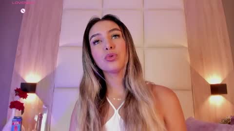 Bella cam online show from 04-14-26, 07:09