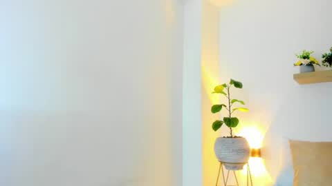 Snapshot of bella_99x chatting on 06-15-26, 11:45 Bel 3 online show from 06-15-26, 11:45