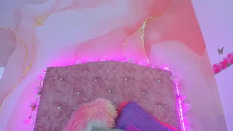 Melanie  online show from 02-11-25, 10:07