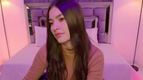 Bella  online show from 11-04-25, 03:49