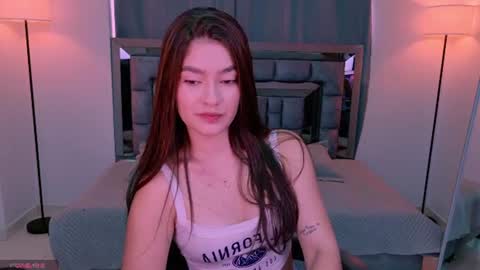 Bella  online show from 07-16-26, 01:06