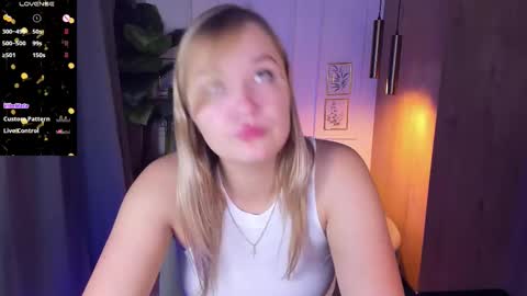 Bella online show from 09-10-25, 05:18