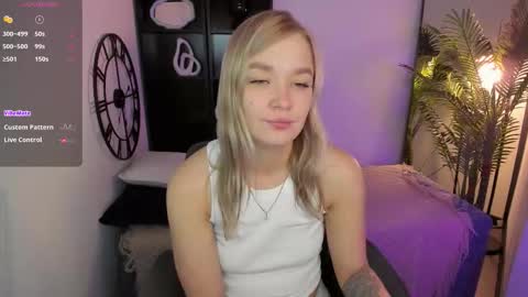 Bella online show from 11-27-25, 09:11