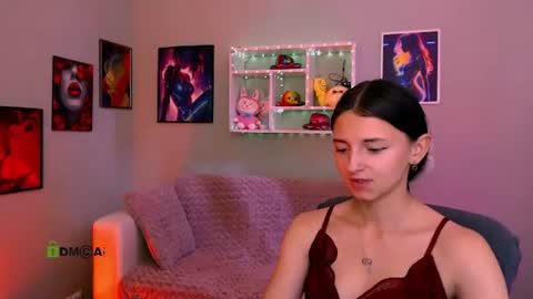 Bella online show from 06-16-26, 09:34