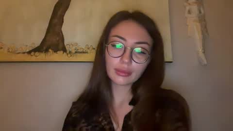 Snapshot of bella_foxxi chatting on 01-05-25, 02:17 bella_foxxi online show from 01-05-25, 02:17