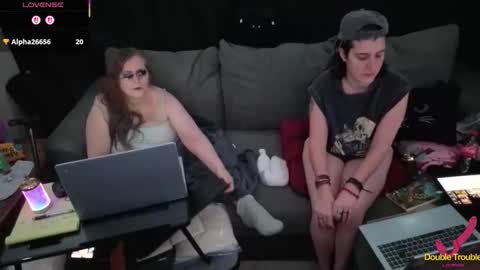 Snapshot of bella_james_1988 chatting on 01-17-26, 05:27 Bella James online show from 01-17-26, 05:27