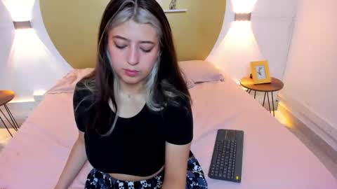  Bella  online show from 12-16-25, 06:02