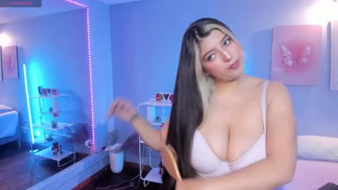  Bella  online show from 02-25-26, 03:49