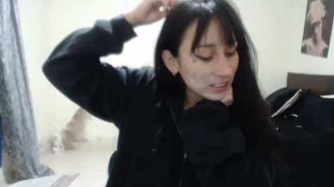 Snapshot of bella_luna34 chatting on 05-05-26, 02:19 bella_luna34 online show from 05-05-26, 02:19