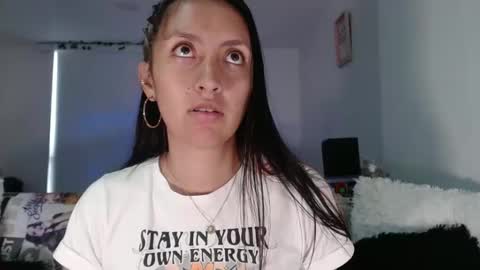 Snapshot of bella_marlowe chatting on 02-02-25, 08:19 Bella Marlowe online show from 02-02-25, 08:19