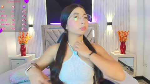 bella_martini_ online show from 04-17-26, 11:57