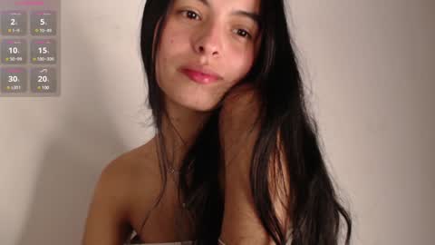 Snapshot of bella_musee chatting on 02-02-25, 11:32 online show from 02-02-25, 11:32