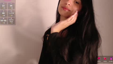 Snapshot of bella_musee chatting on 02-07-25, 02:29 online show from 02-07-25, 02:29