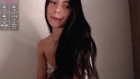 Snapshot of bella_musee chatting on 02-14-25, 02:50 online show from 02-14-25, 02:50