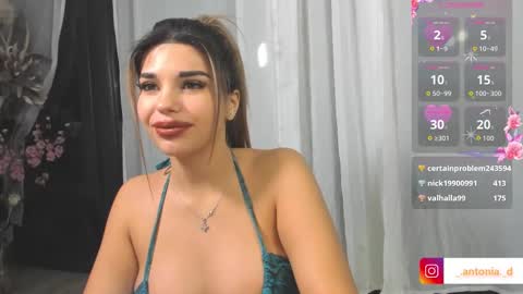 Snapshot of bella_posh chatting on 11-06-25, 04:35 bella_posh online show from 11-06-25, 04:35