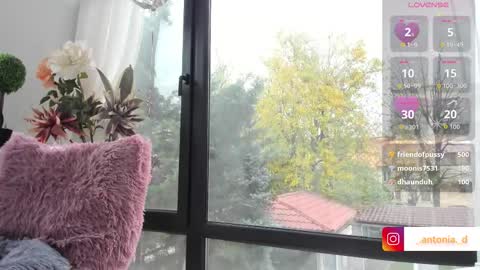 Snapshot of bella_posh chatting on 11-23-25, 09:42 bella_posh online show from 11-23-25, 09:42