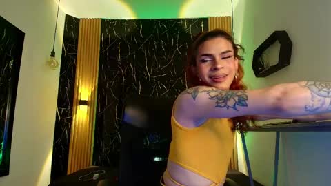 Snapshot of bella_salvatore chatting on 04-21-26, 08:44 online show from 04-21-26, 08:44