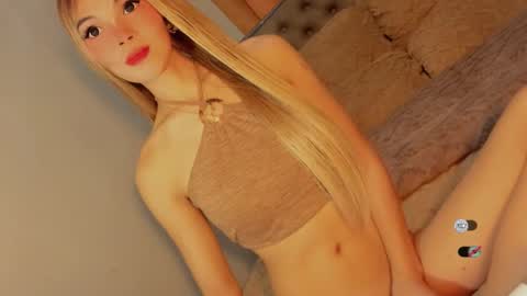 Bella online show from 09-29-25, 03:22