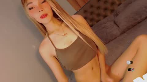 Bella online show from 02-17-26, 04:20