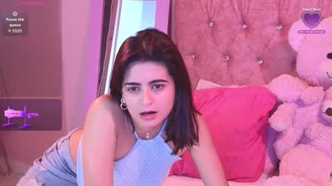 Snapshot of bella_thixx chatting on 10-25-25, 06:21 bella_thixx online show from 10-25-25, 06:21