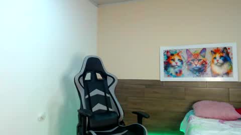 bella_warzon online show from 06-27-26, 04:39