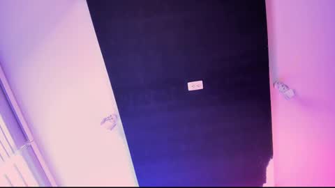 Snapshot of bellaastorm chatting on 10-30-25, 10:10 bellaastorm online show from 10-30-25, 10:10