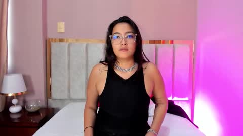 Bella Stone online show from 01-15-26, 06:55