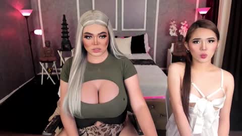 Snapshot of bellabrown_19xxx chatting on 02-13-25, 10:33 Bella online show from 02-13-25, 10:33