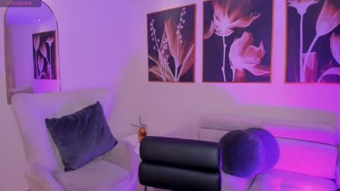  Bella C  online show from 01-28-25, 11:38