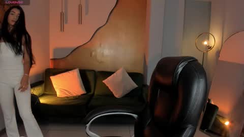  Bella C  online show from 10-23-25, 11:42