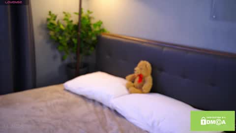 Snapshot of bellacle chatting on 03-10-25, 10:26 Bella I took a vacation and Ill be back on December 18th So dont lose me To keep in touch I have a TG - you can find below online show from 03-10-25, 10:26